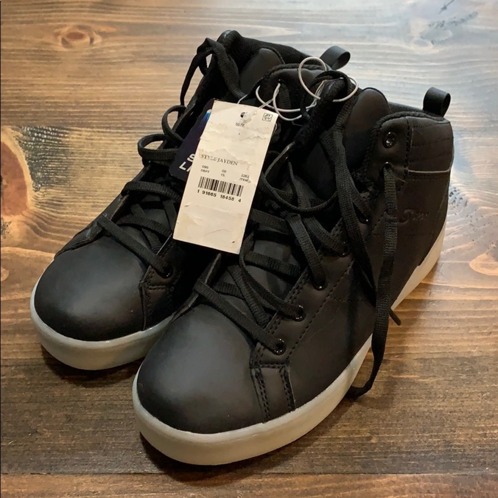 NWT Sketcher Sport Light Up Sneakers Jayden Size 4